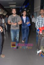 Shilpa Shetty, Raj Kundra snapped as they return from Singapore tonite in  Airport on 9th Sept 2010 (2).JPG